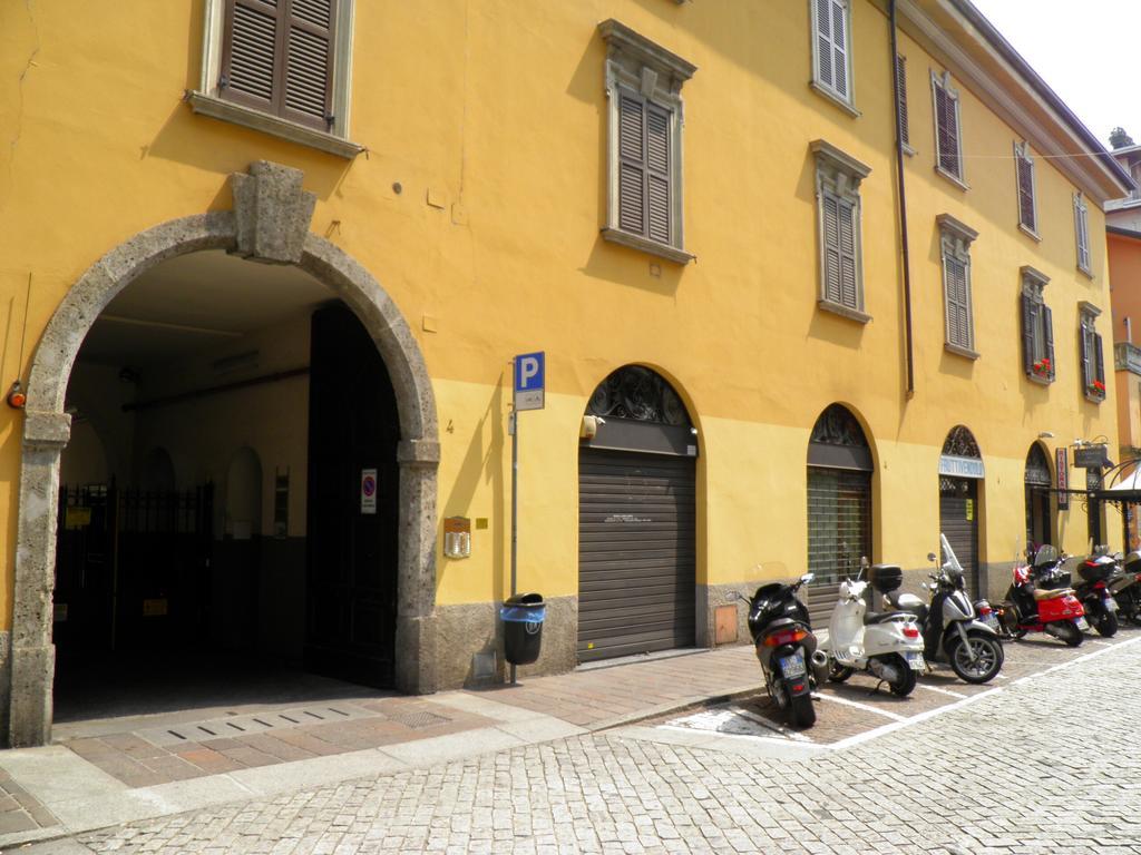 In Centro Charme Bed & Breakfast Bergamo Luaran gambar