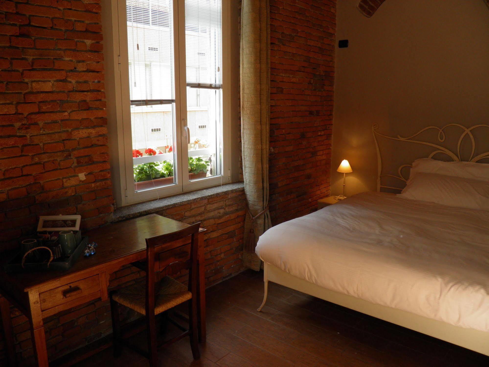In Centro Charme Bed & Breakfast Bergamo Luaran gambar