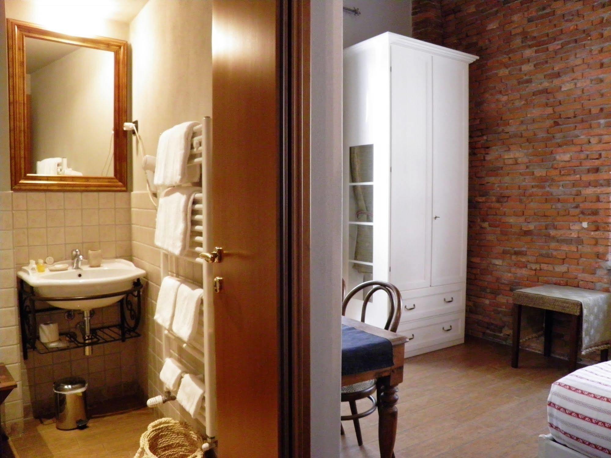 In Centro Charme Bed & Breakfast Bergamo Luaran gambar