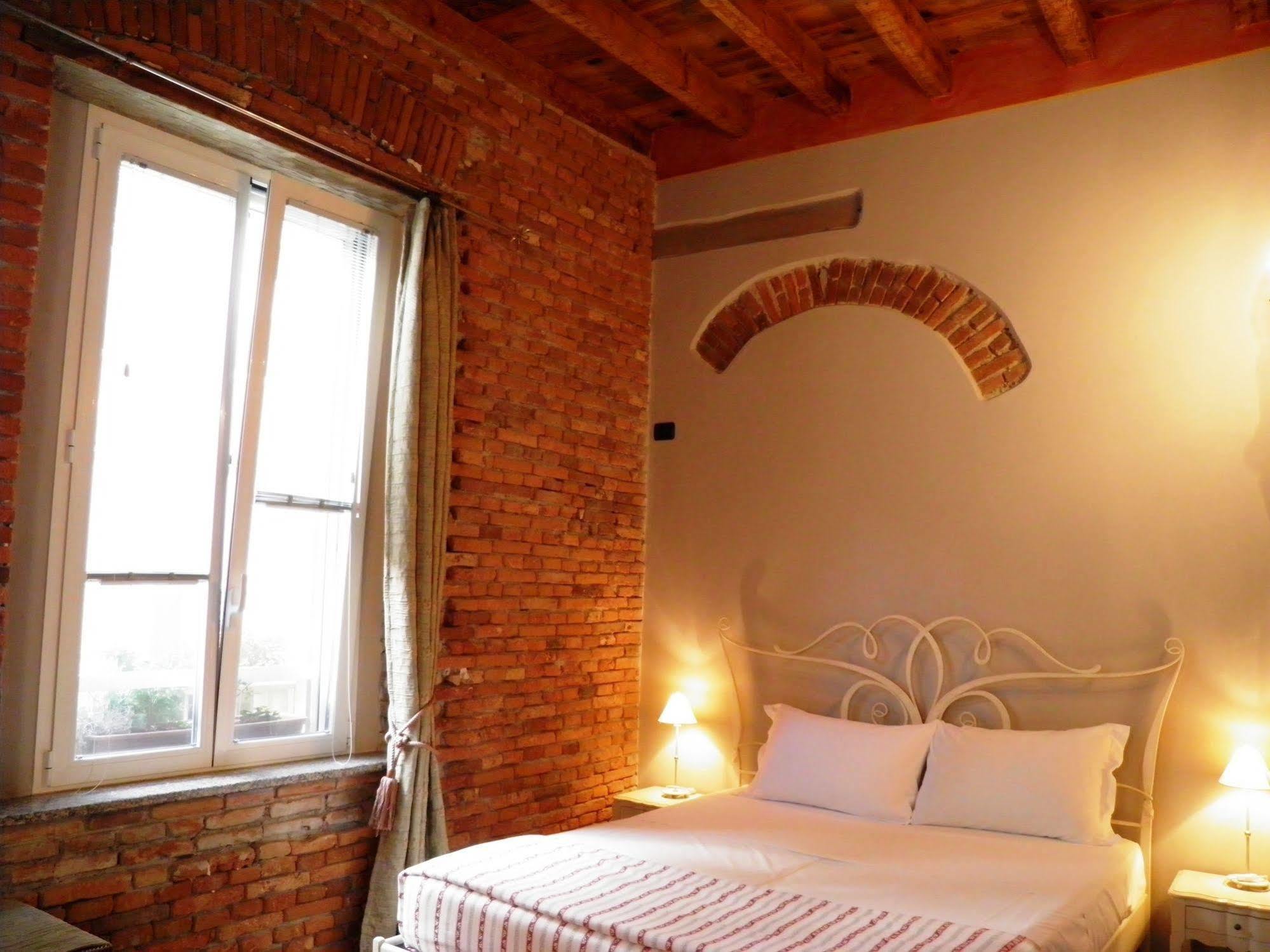 In Centro Charme Bed & Breakfast Bergamo Luaran gambar
