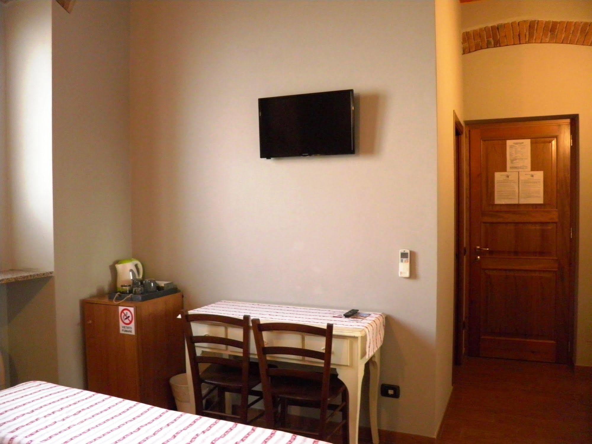 In Centro Charme Bed & Breakfast Bergamo Luaran gambar